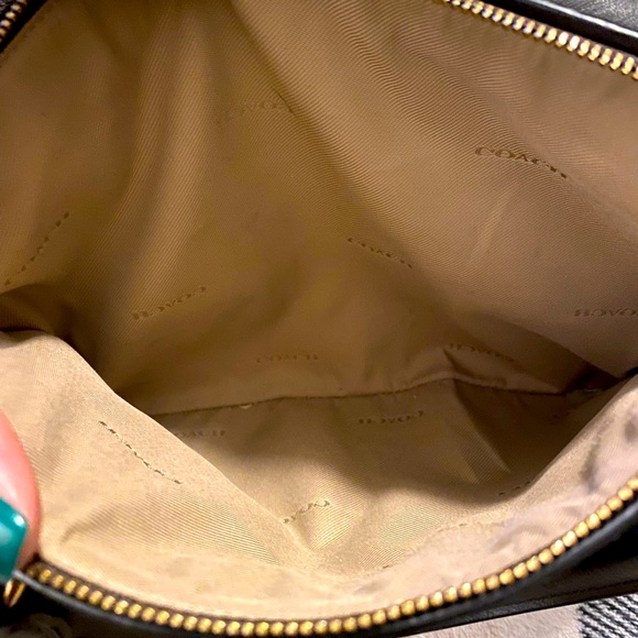 Coach Brooklyn Carryall Satchel. Tons of different pockets, zippers, & storage - Picture 5 of 10